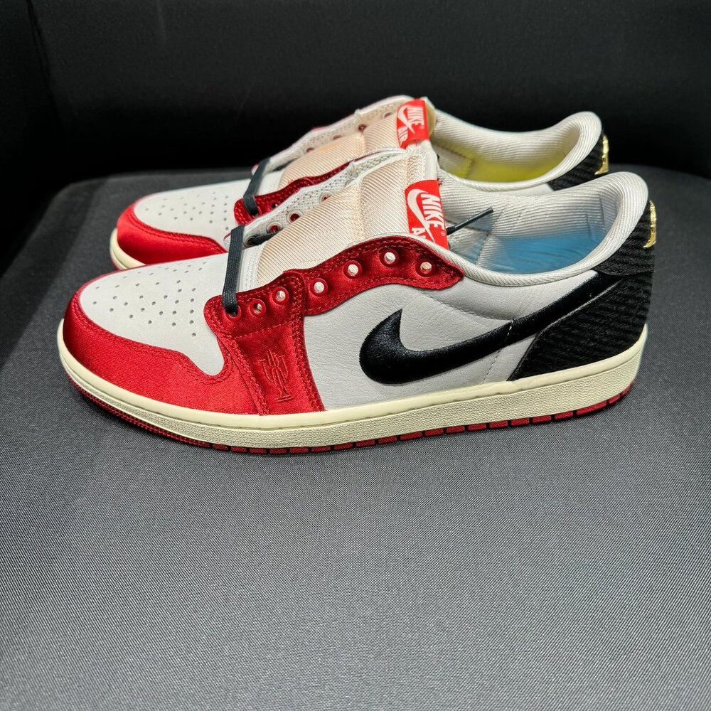 Jordan 1 Retro Low OG Trophy Room Rookie Card Away-FN0432-100-Men 10